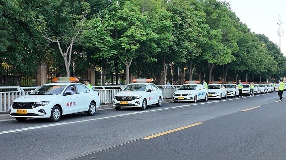 郑州学车认准郑道，市区校区就近练，自建考场安心备考!